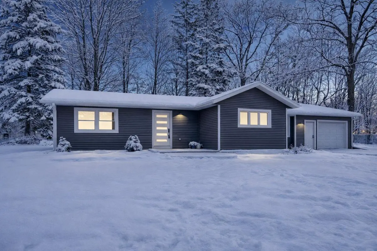 10985 E Cd Avenue, Richland, MI 49083 - #1