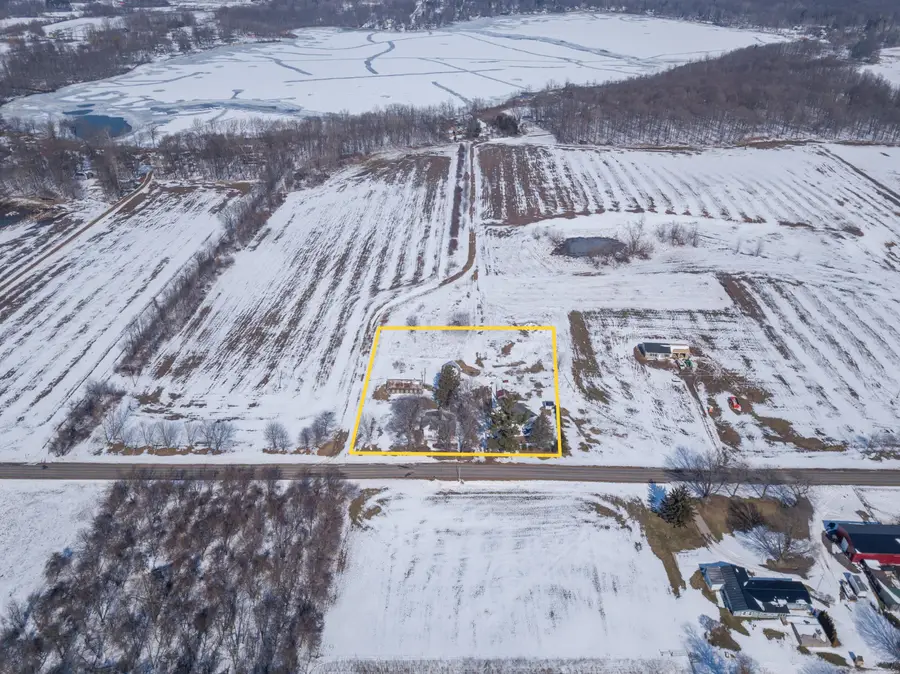 65838 48th Avenue, Hartford, MI 49057 - #2
