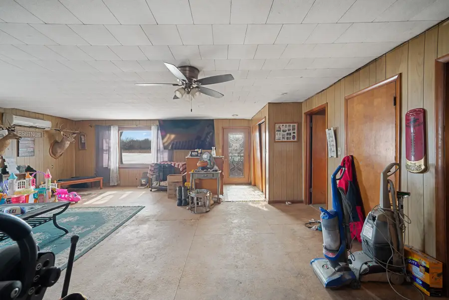 65838 48th Avenue, Hartford, MI 49057 - #3