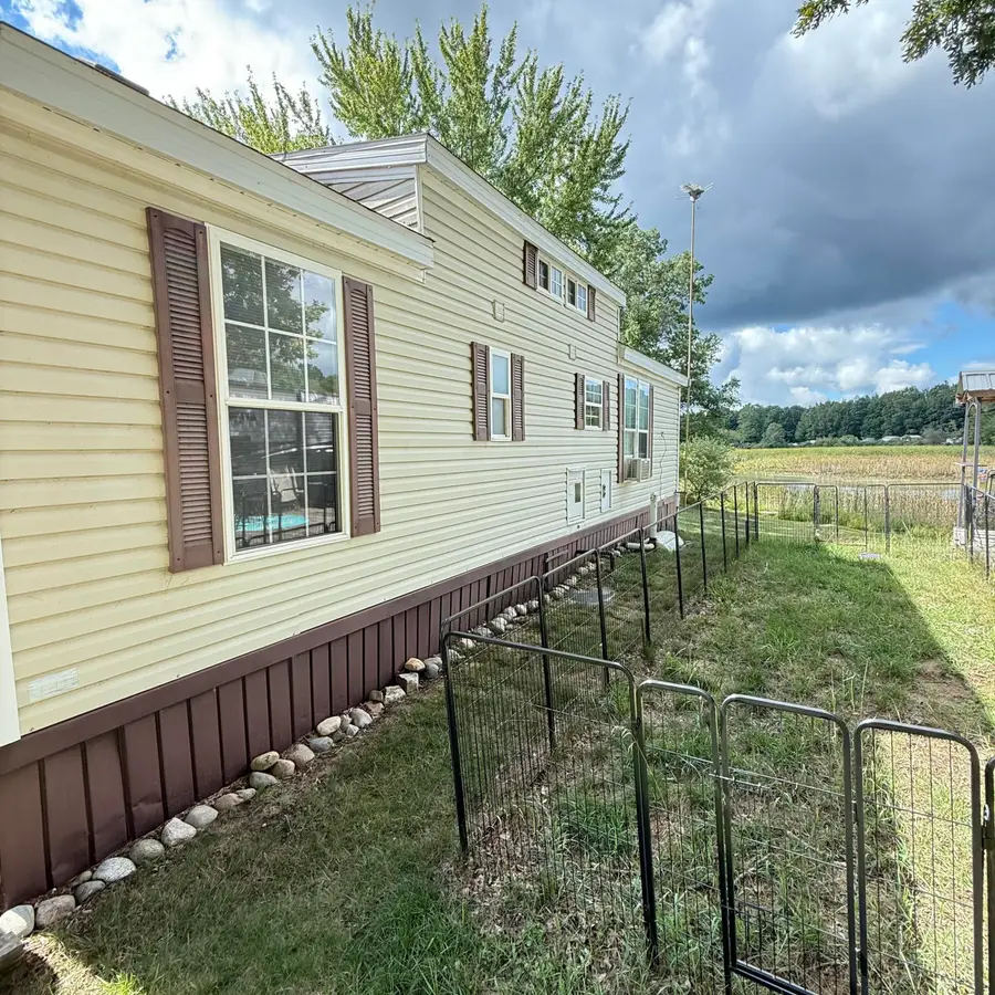 9380 E Circle Drive, Stanwood, MI 49346 - #3