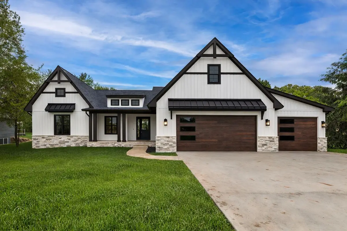 8050 W Pq Avenue, Kalamazoo, MI 49009 - #1