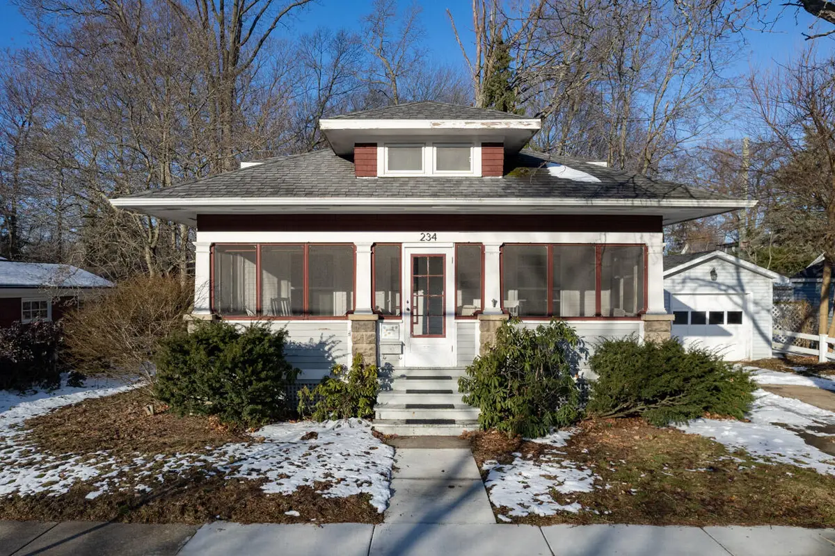 234 Bailey Avenue, South Haven, MI 49090 - #1