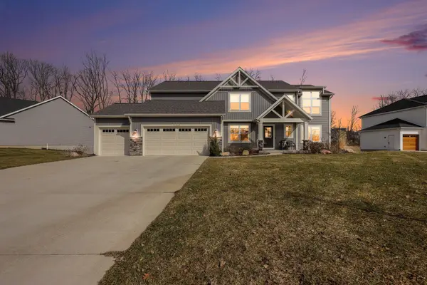 11558 Sessions Woods Drive W, Grand Rapids, MI 49534