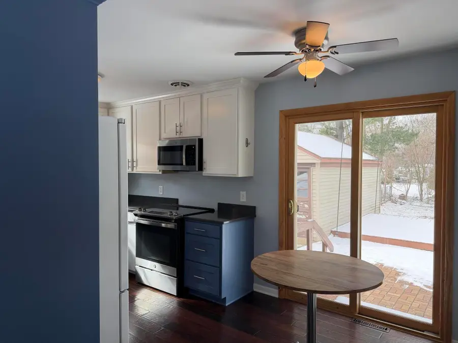 925 Burke Avenue Ne, Grand Rapids, MI 49503 - #3