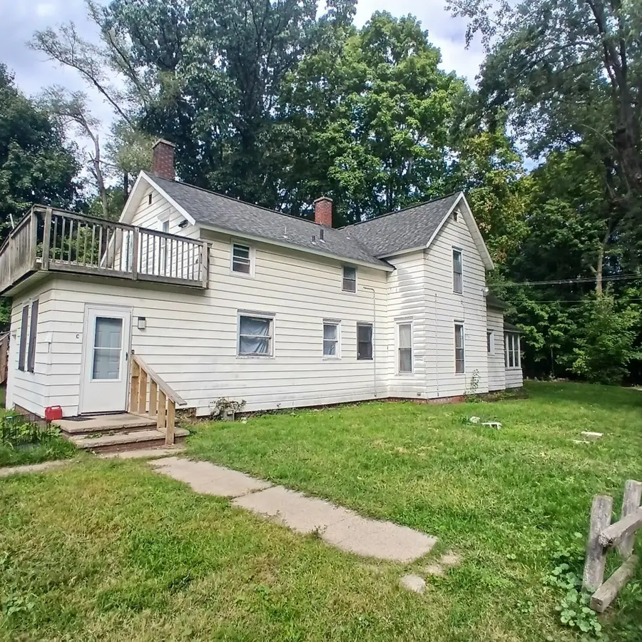 180 Emery Avenue, Benton Harbor, MI 49022 - #2