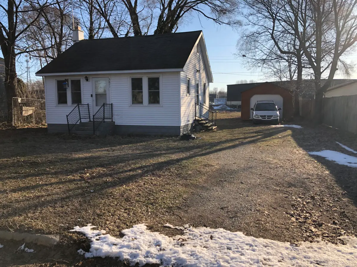 3871 Main Street, Benton Harbor, MI 49022 - #1
