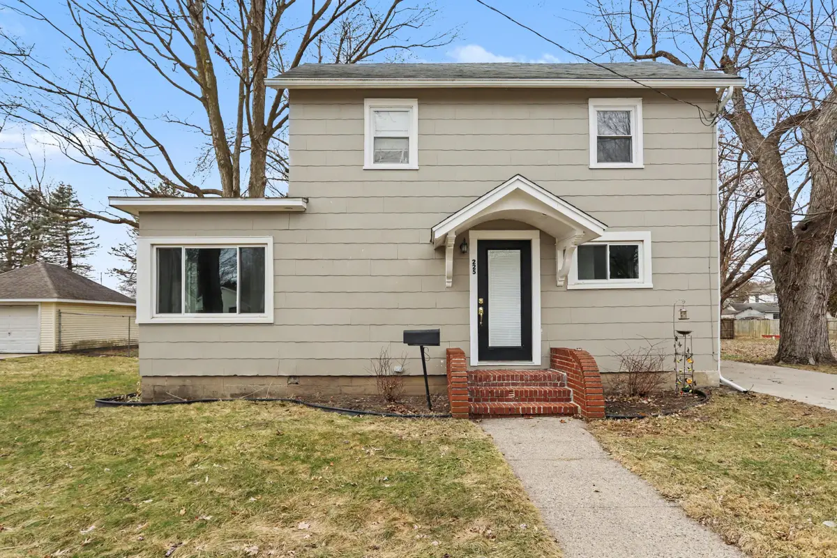 225 N Lincoln Street, Bronson, MI 49028 - #1