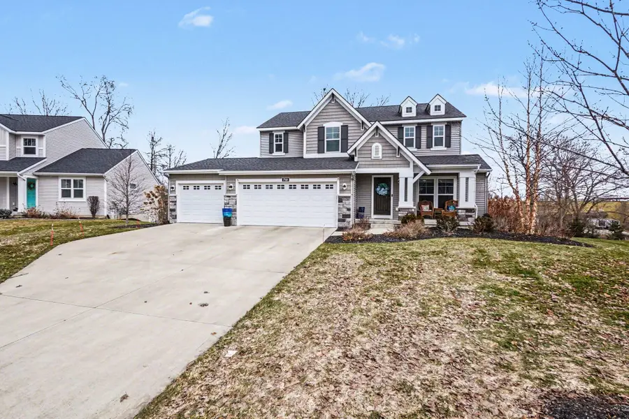 7918 Carlisle Crossings Boulevard Sw, Byron Center, MI 49315 - #2