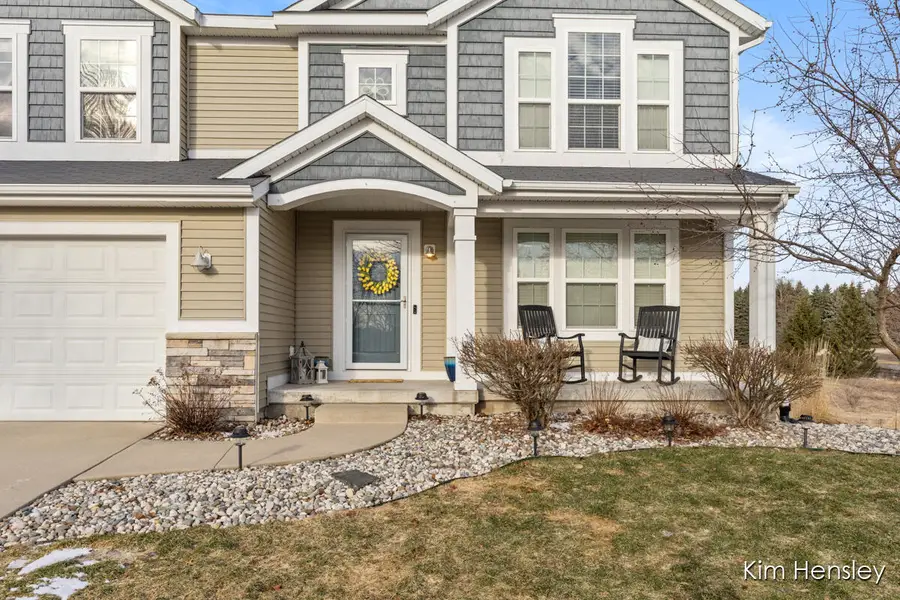 663 Orchard Court Ne, Rockford, MI 49341 - #3