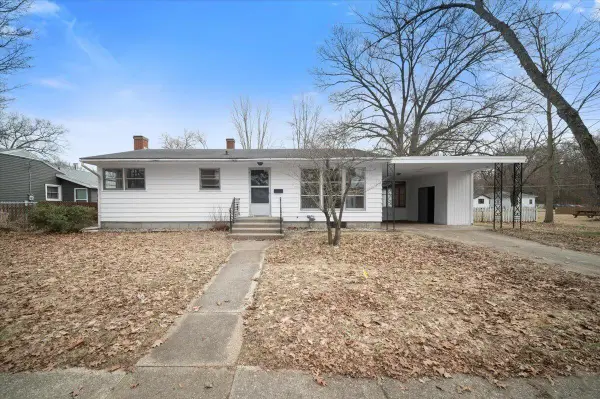 209 S State Street, Paw Paw, MI 49079