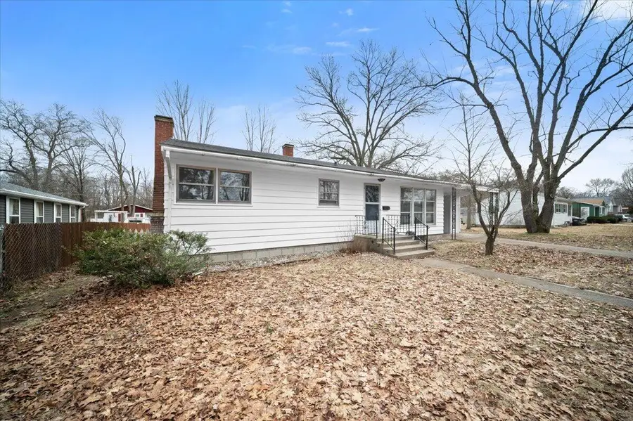 209 S State Street, Paw Paw, MI 49079 - #2