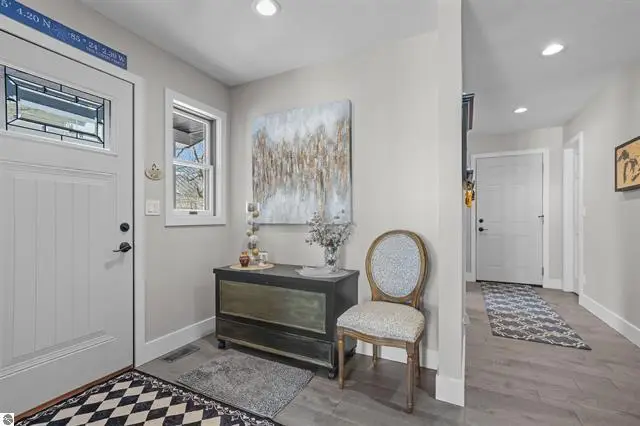 609 Lake Shore Drive, Cadillac, MI 49601 - #2