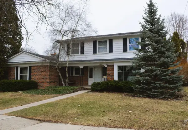 3139 Lexington Drive, Ann Arbor, MI 48105