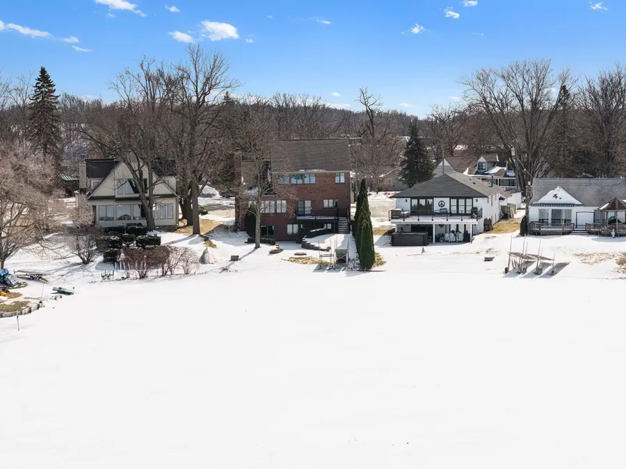 3313 Oak Knoll Drive, Brighton, MI 48114 - #2