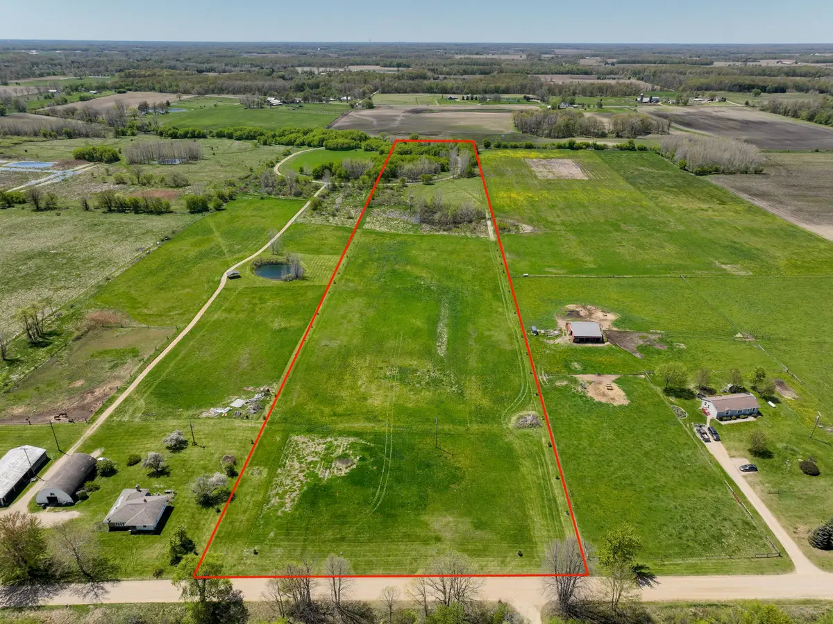 6045 Herrington Road N, Webberville, MI 48892 - #1