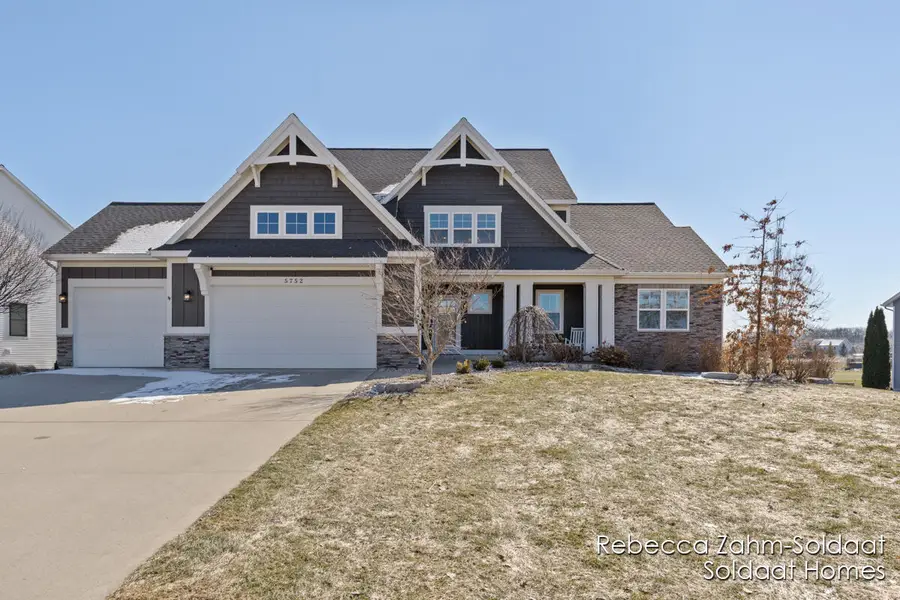 5752 Stonebridge Drive Sw, Grandville, MI 49418 - #2