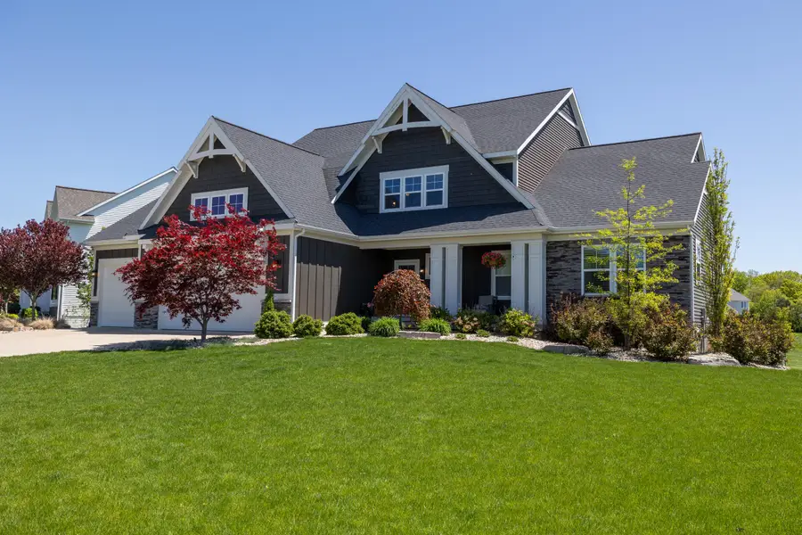 5752 Stonebridge Drive Sw, Grandville, MI 49418 - #3