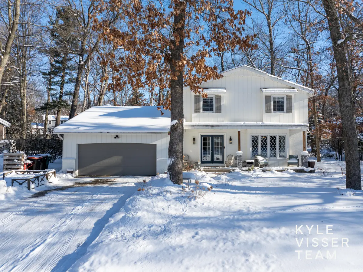 7401 Treeline Drive Se, Grand Rapids, MI 49546 - #1