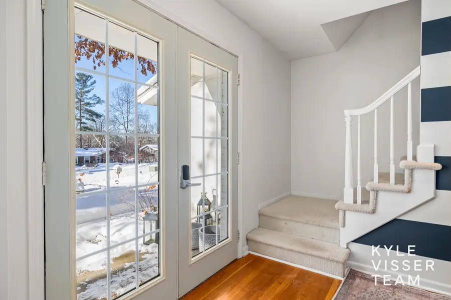 7401 Treeline Drive Se, Grand Rapids, MI 49546 - #3