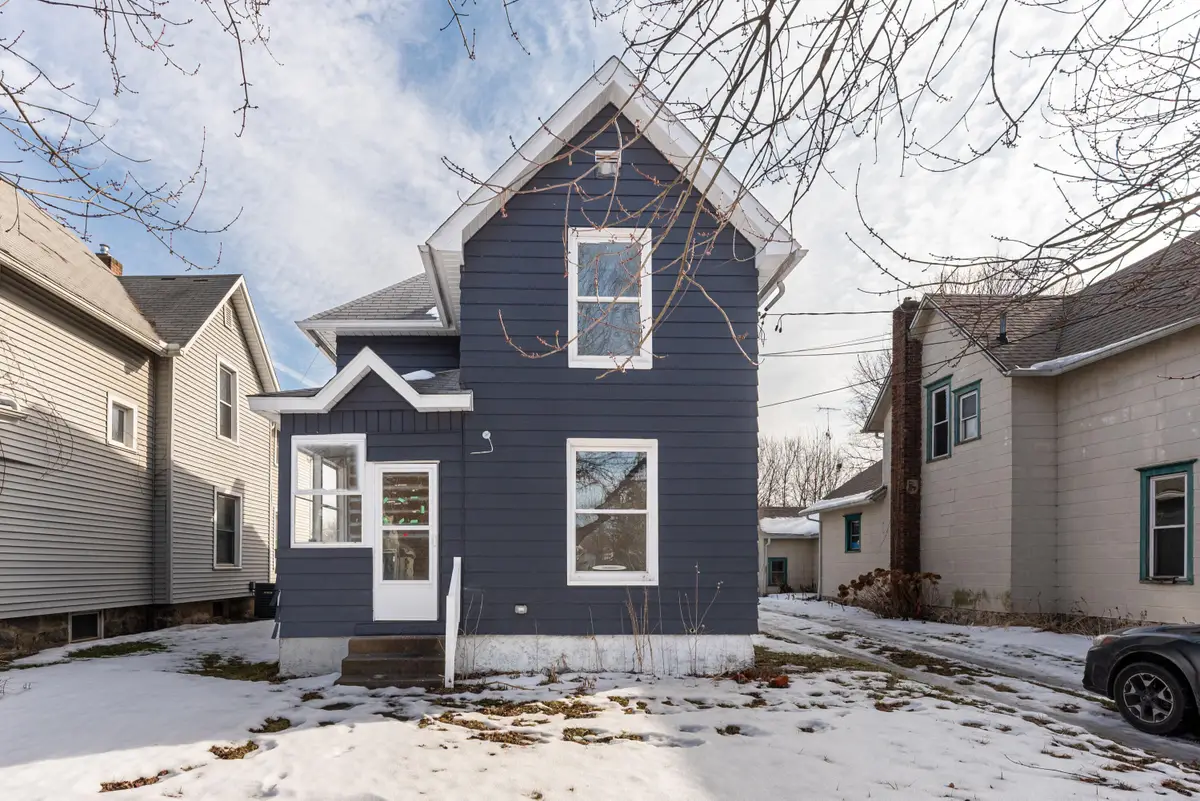 143 Bates Street, Jackson, MI 49202 - #1