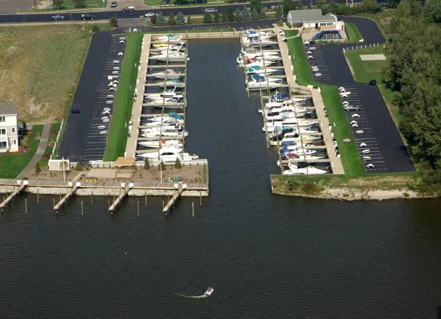 910 W Savidge Street #46, Spring Lake, MI 49456 - #1