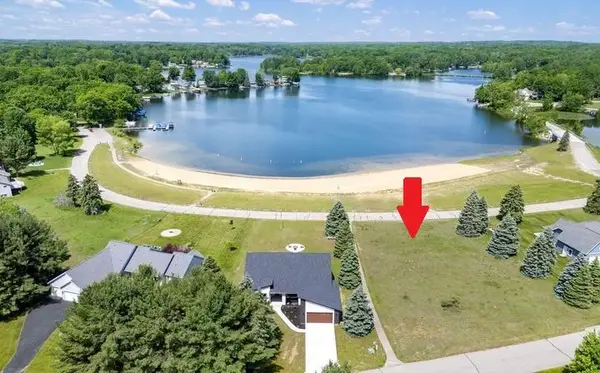 7889 Sunset Shores Drive, Canadian Lakes, MI 49346