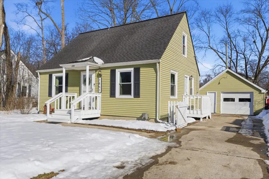 2851 Elmwood Avenue, Ann Arbor, MI 48104 - #2