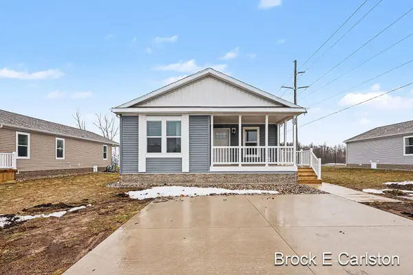 1283 E Ellis Road #30, Norton Shores, MI 49441