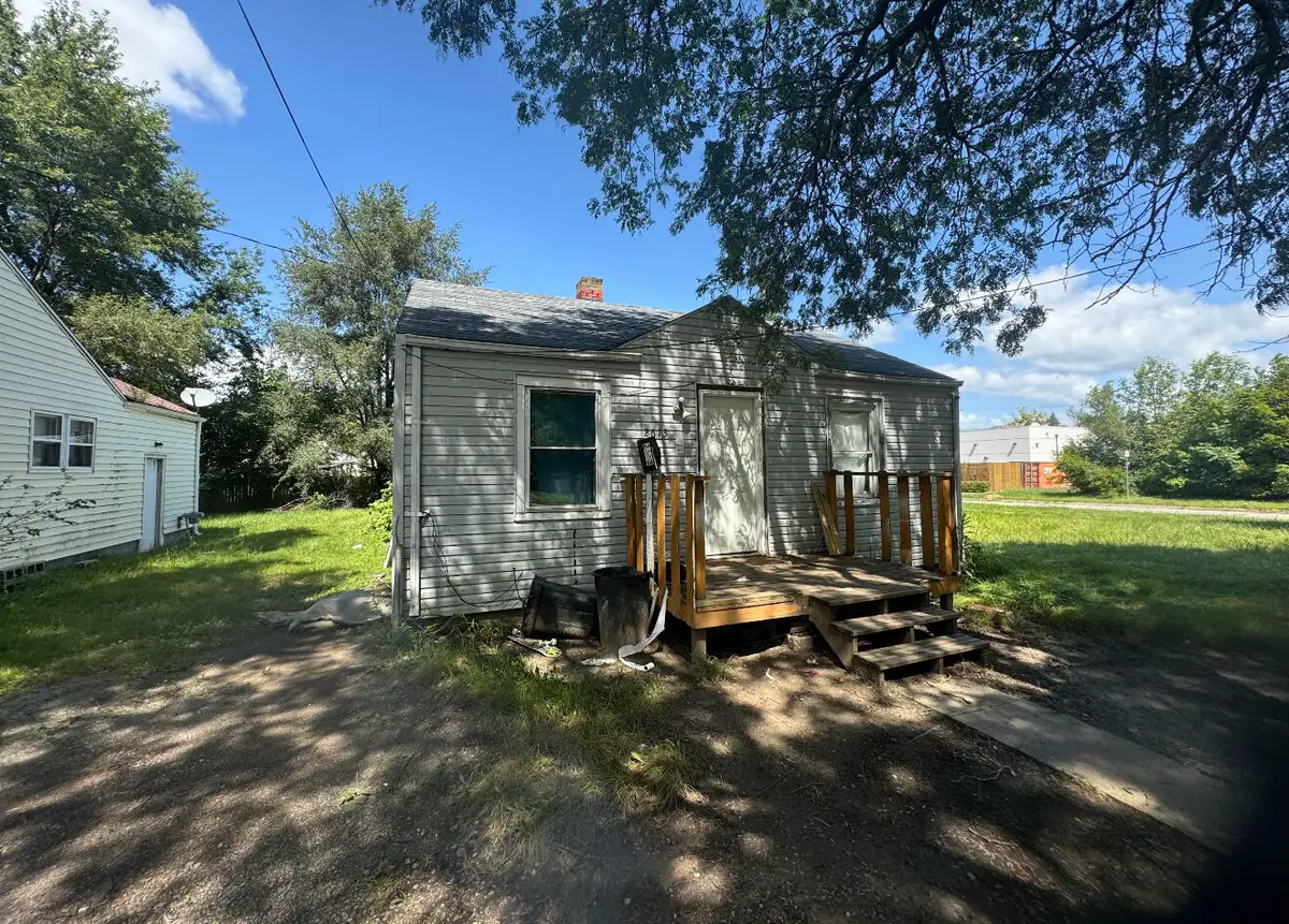 2613 Pennsylvania Avenue, Flint, MI 48506 - #1