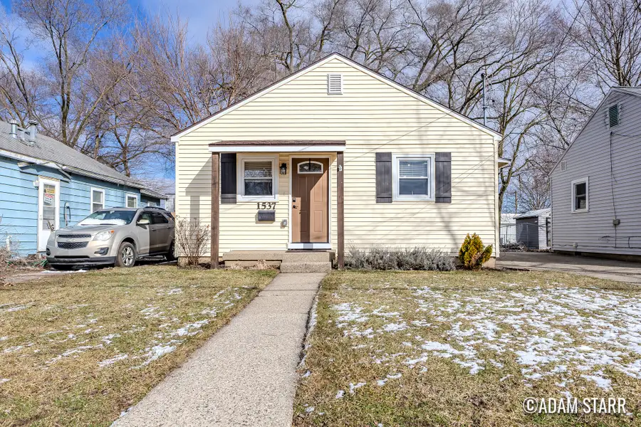 1537 Whiting Street Sw, Wyoming, MI 49509 - #3