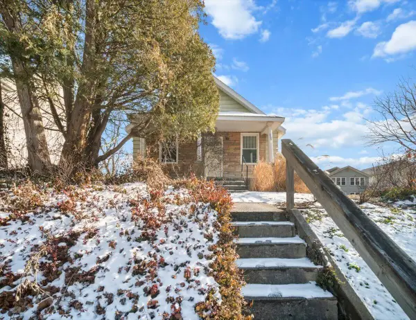 710 Leonard Street Ne, Grand Rapids, MI 49503