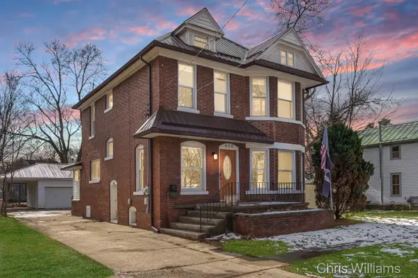 420 E Bond Street, Hastings, MI 49058