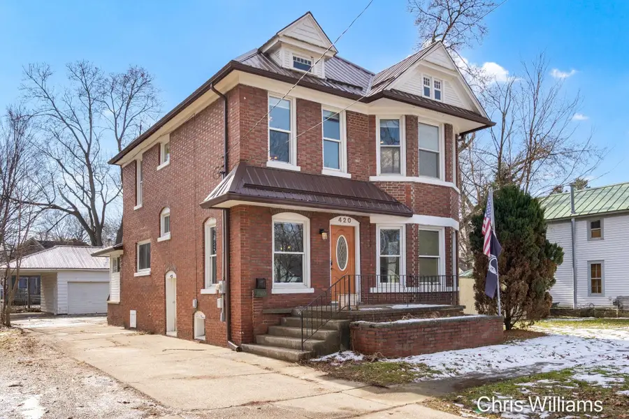 420 E Bond Street, Hastings, MI 49058 - #2