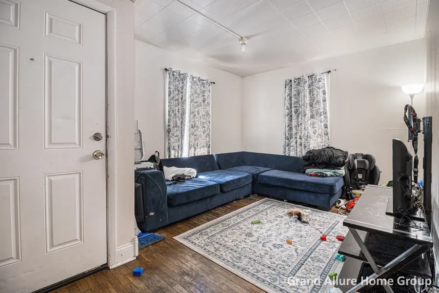 115 Meerse Street Se, Grand Rapids, MI 49507 - #2