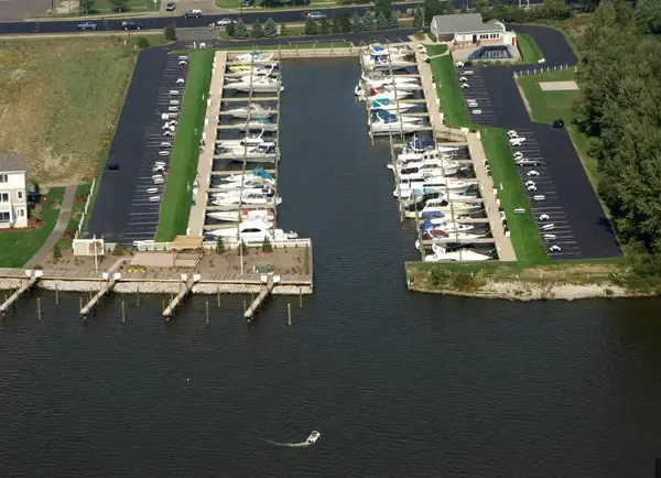 910 W Savidge Street #46, Spring Lake, MI 49456