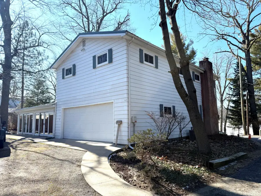 4253 Indian Isle, Battle Creek, MI 49017 - #3