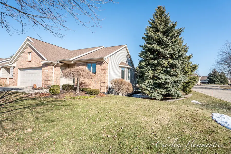 6352 Livingston Court, Hudsonville, MI 49426 - #2