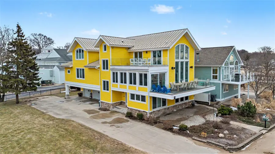 340 Lake Street, Saint Joseph, MI 49085 - #3