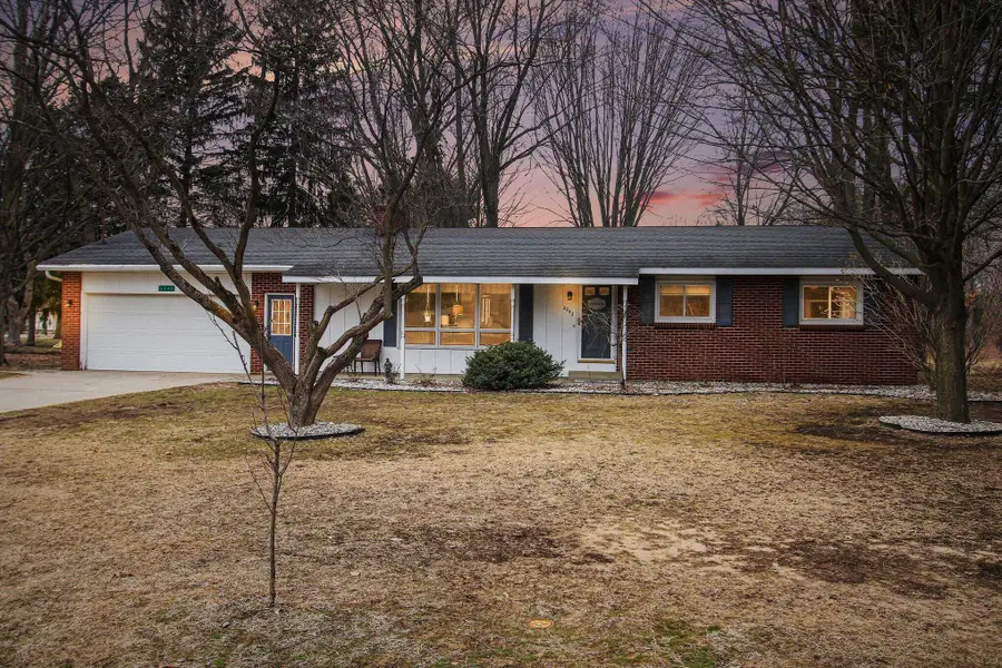 6243 Woodcliff Street, Holland, MI 49423 - #2