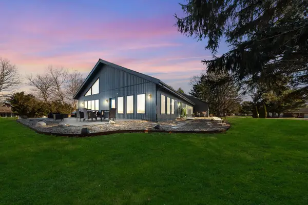 3961 Hickory Hollow Drive, Ypsilanti, MI 48197