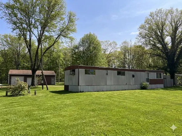 1717 51st Street, Fennville, MI 49408