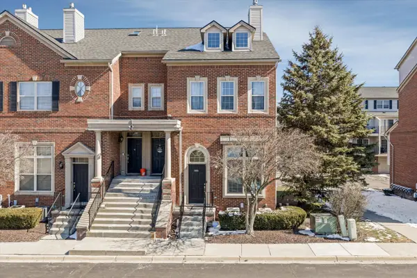 29374 Glen Oaks Boulevard W, Farmington Hills, MI 48334