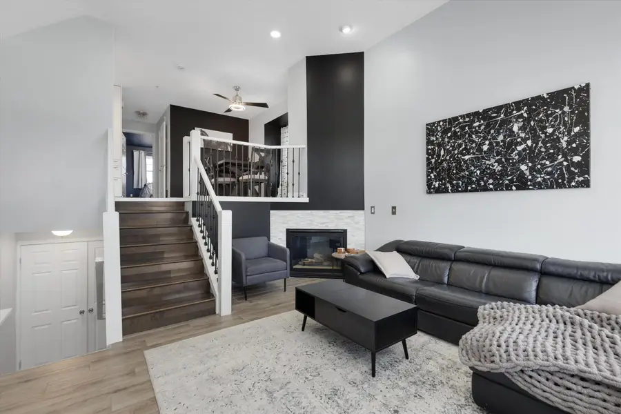 29374 Glen Oaks Boulevard W, Farmington Hills, MI 48334 - #2