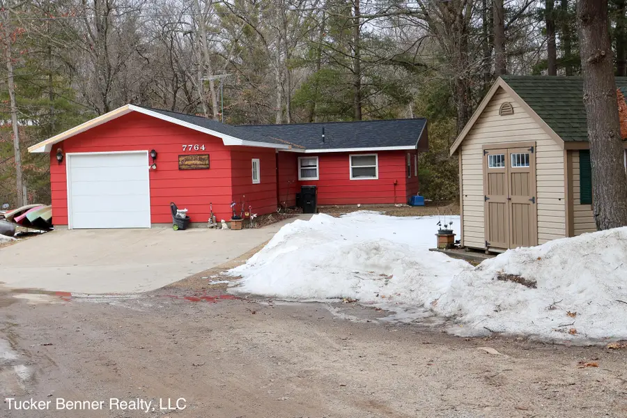 7764 E Saint Huberts Trail, Hesperia, MI 49421 - #2