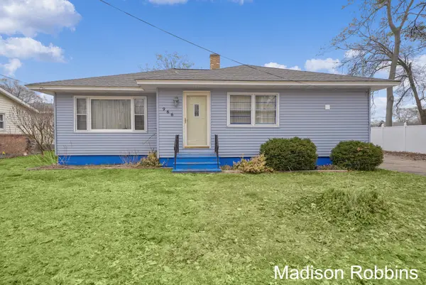 966 Roberts Street, Muskegon, MI 49442