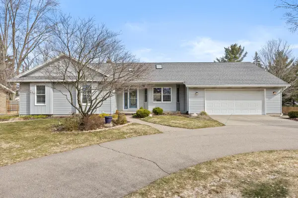 2126 Lamont Avenue Nw, Grand Rapids, MI 49534