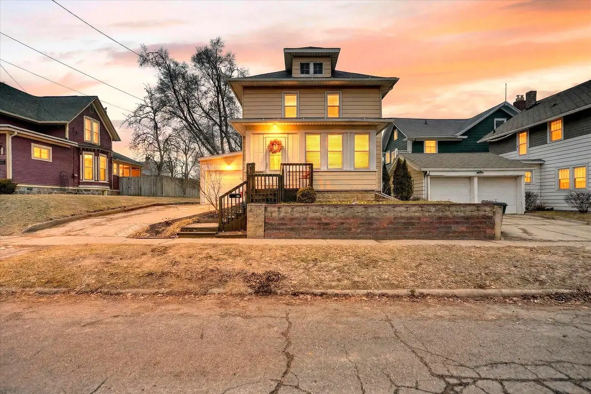 406 Garfield Street, Jackson, MI 49203 - #1