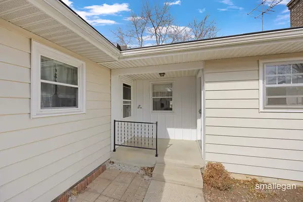 631 Blue Ash Drive Se, Kentwood, MI 49548