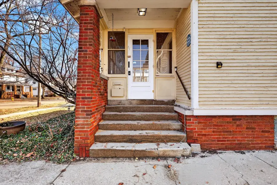 72 W 18th Street, Holland, MI 49423 - #2