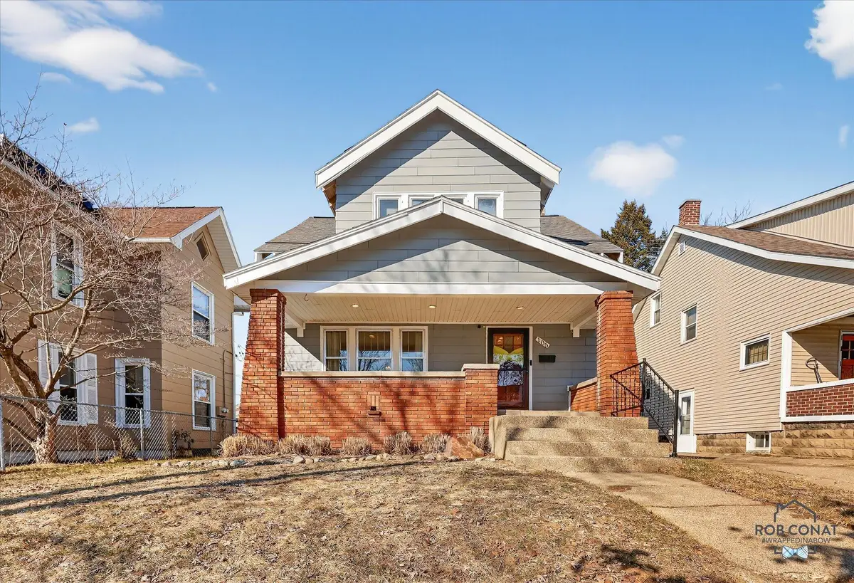 105 Dean Street Ne, Grand Rapids, MI 49505 - #1